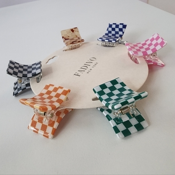 NWT 6Pcs Bundle Checker Mini Hair Claw Clips 90s Y2K - Picture 5 of 7